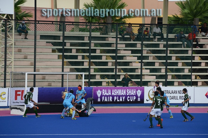 Ind 4 Pak 2115