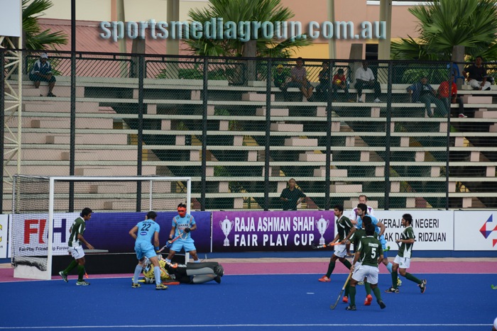 Ind 4 Pak 2116