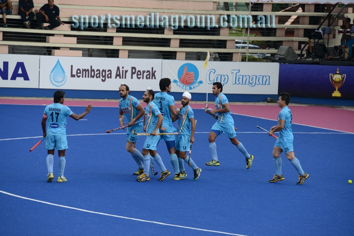 Ind 4 Pak 2133