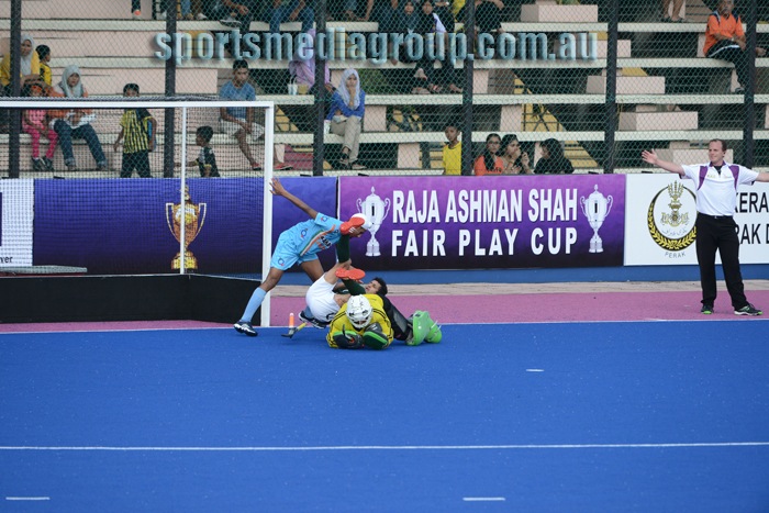 Ind 4 Pak 2310