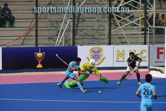 Ind 4 Pak 2350