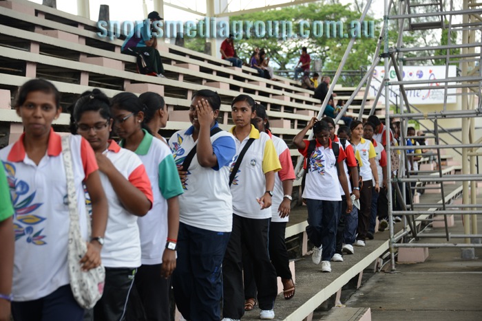 Ind 4 Pak 287